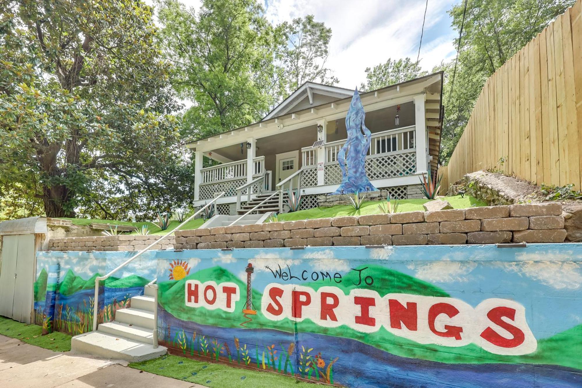 Hot Springs Home With Yard, Walk To Bathhouse Row! Exteriör bild